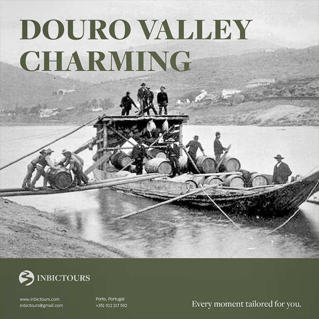 Inbictours, imagem de barco rabelo antiga com o texto 'Douro Valley Charming'