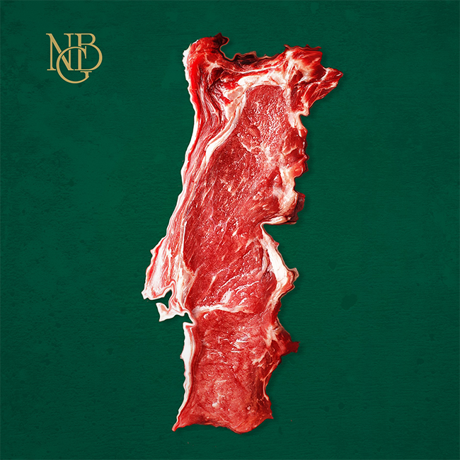 NGB, carne por cozinhar com o formato de mapa de Portugal.